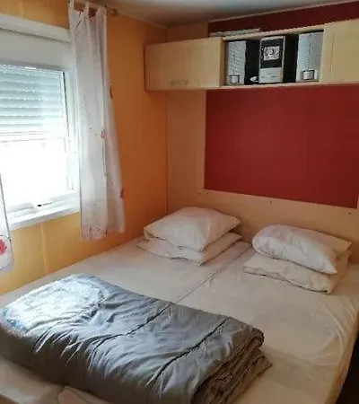 Mobilhome Tout Equipe A 800m Du Centre De Ronce-les-bains, Proche Plage לה טרמבלד